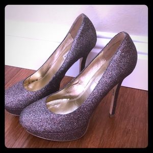 Steve Madden Melinaglit heels SIZE 9